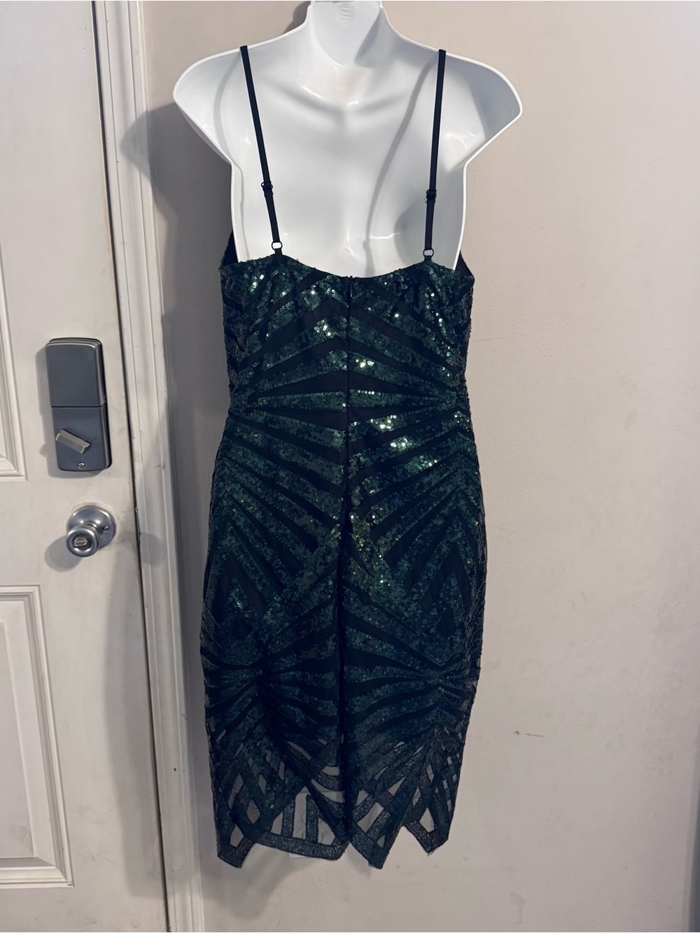 Small green sequin party dress - Picture 3 of 5